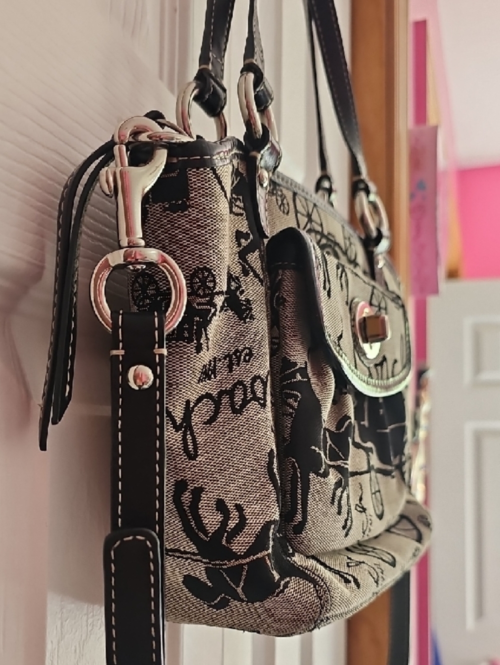 Coach Beige and Black Script & Carriage Shoulder Bag - Picture 10 of 12